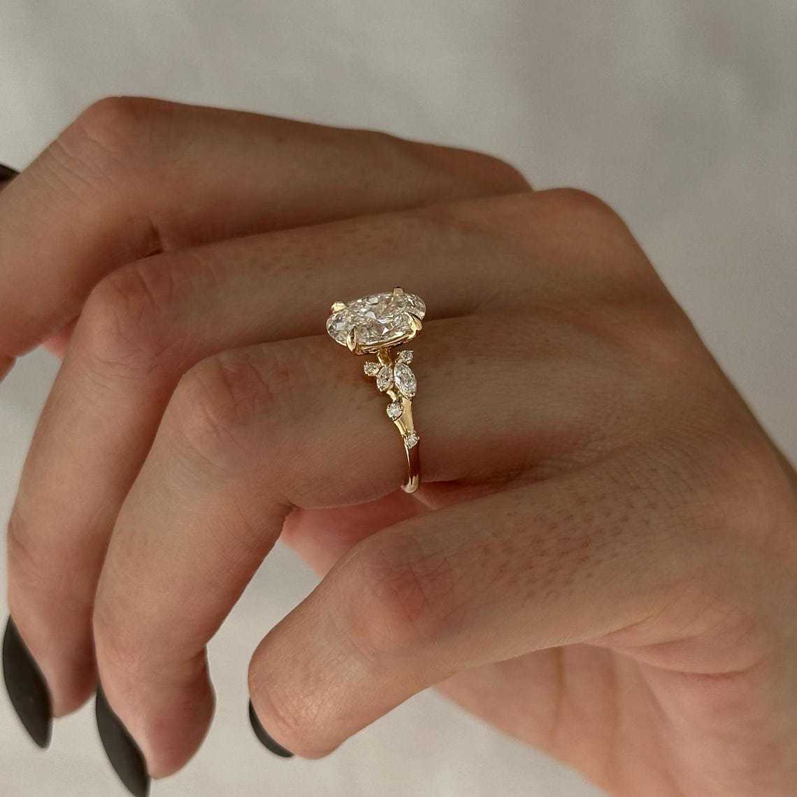 Womens Fashionable Casual Oval Diamond Ring