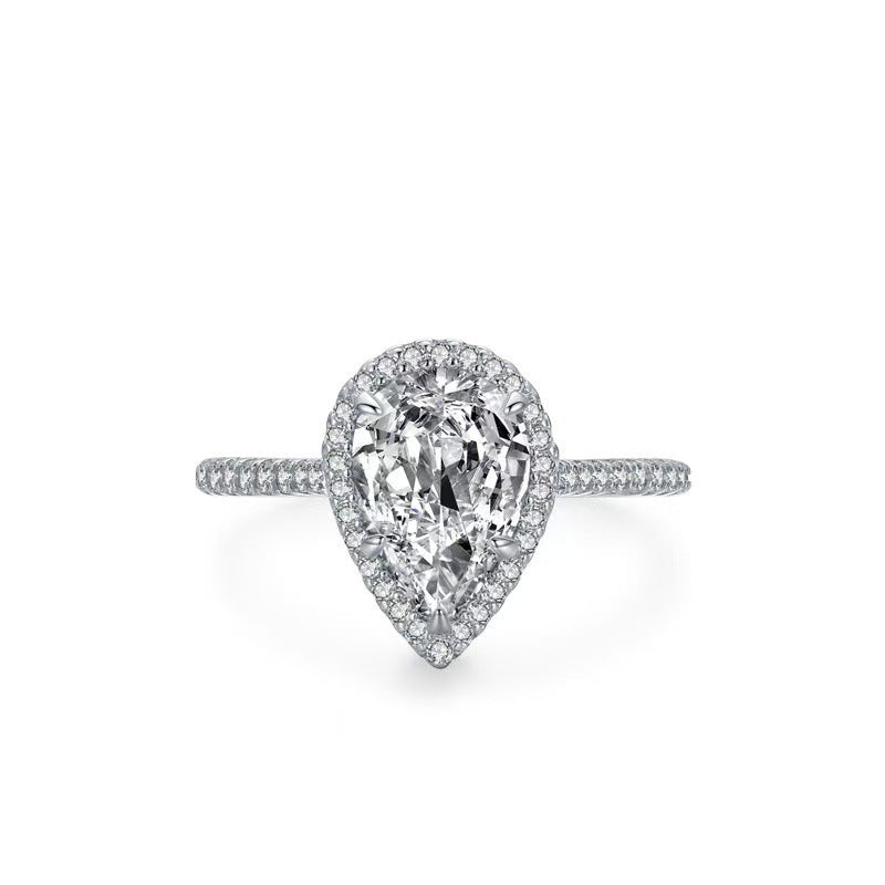 Waterdrop-shaped Moissanite Ring With A Luxurious Understated Elegance