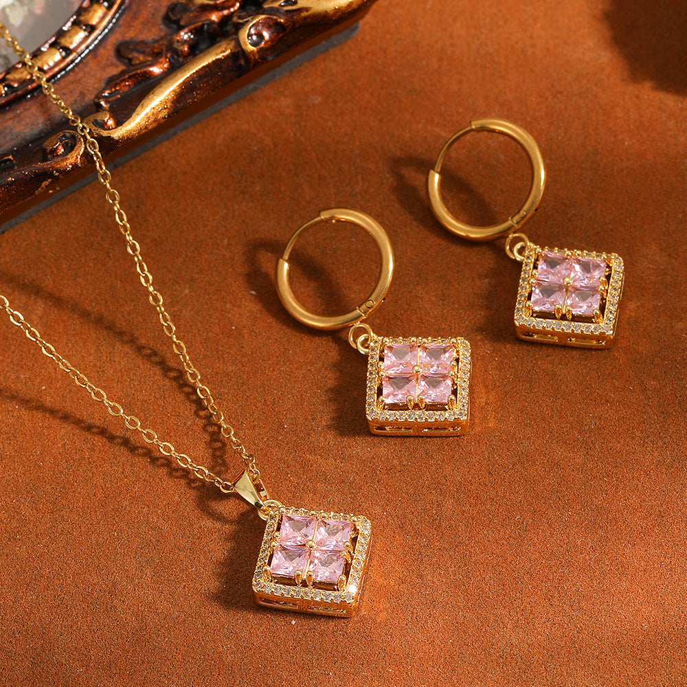 Square Sail Diamond-encrusted Necklace