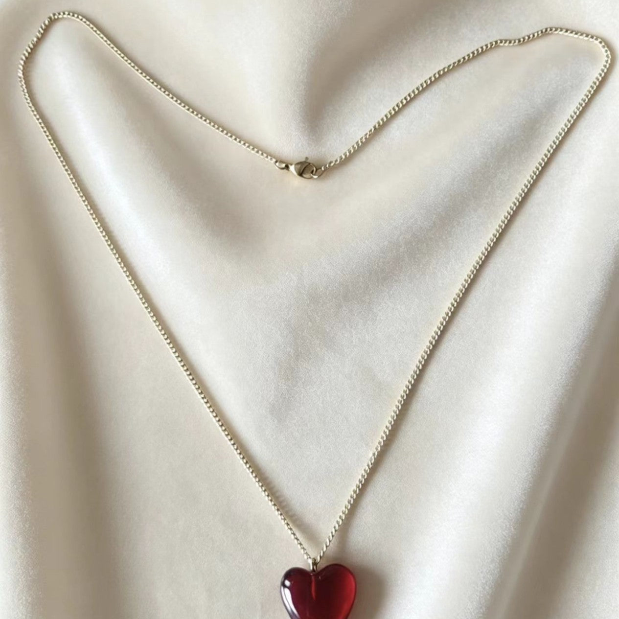 Creative Gothic Black And Red Heart With Dripping Blood Pendant Necklace